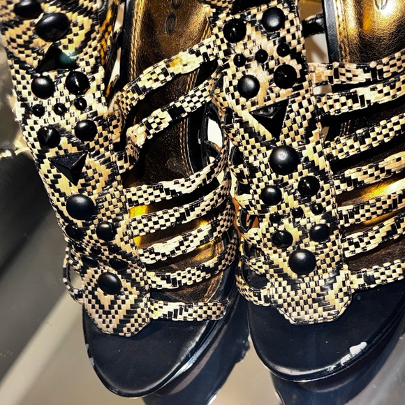 Bebe Aztec/gladiator Raffia sandal - Picture 11 of 11
